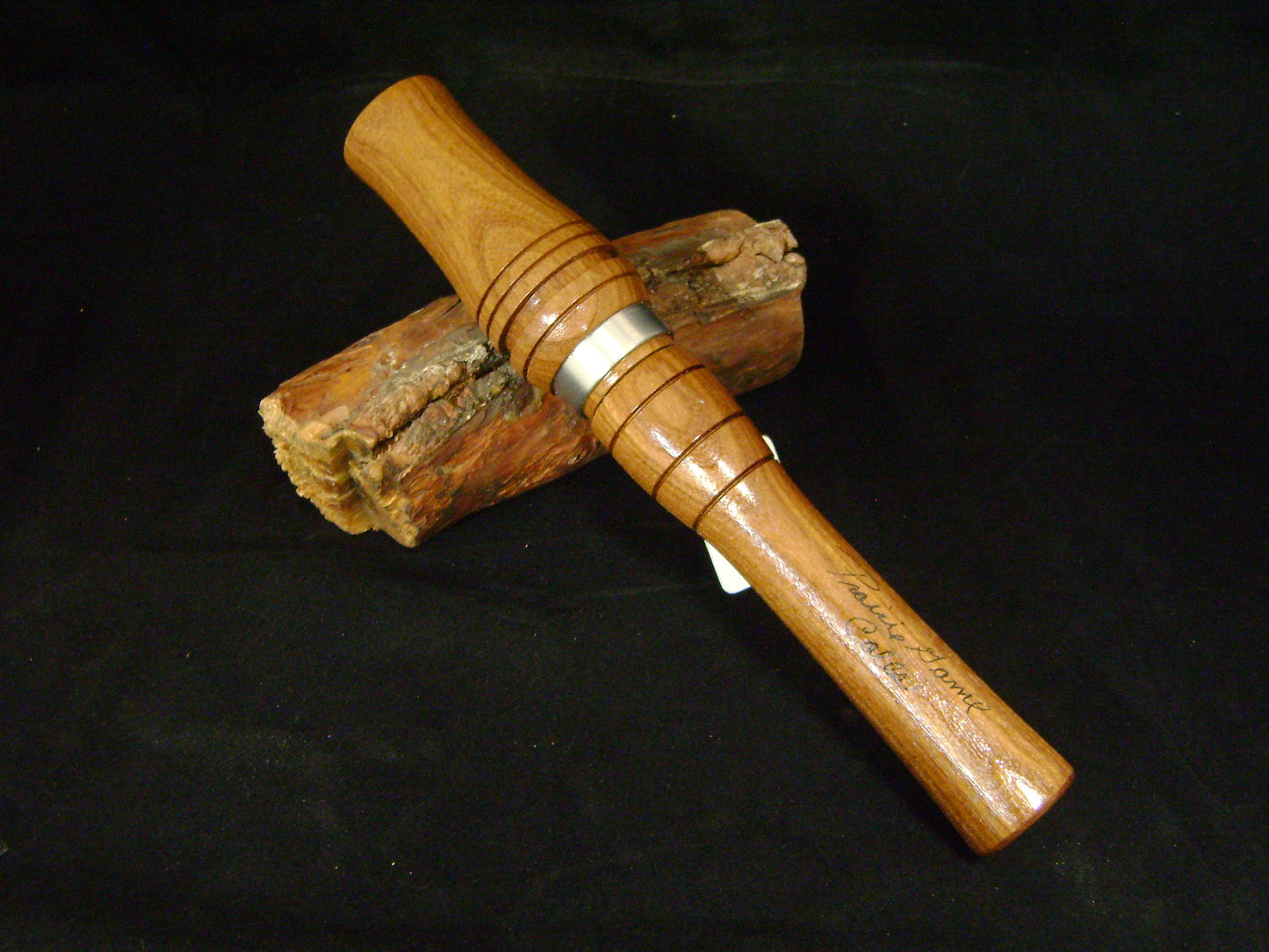 Buck Grunt African Teak Wood