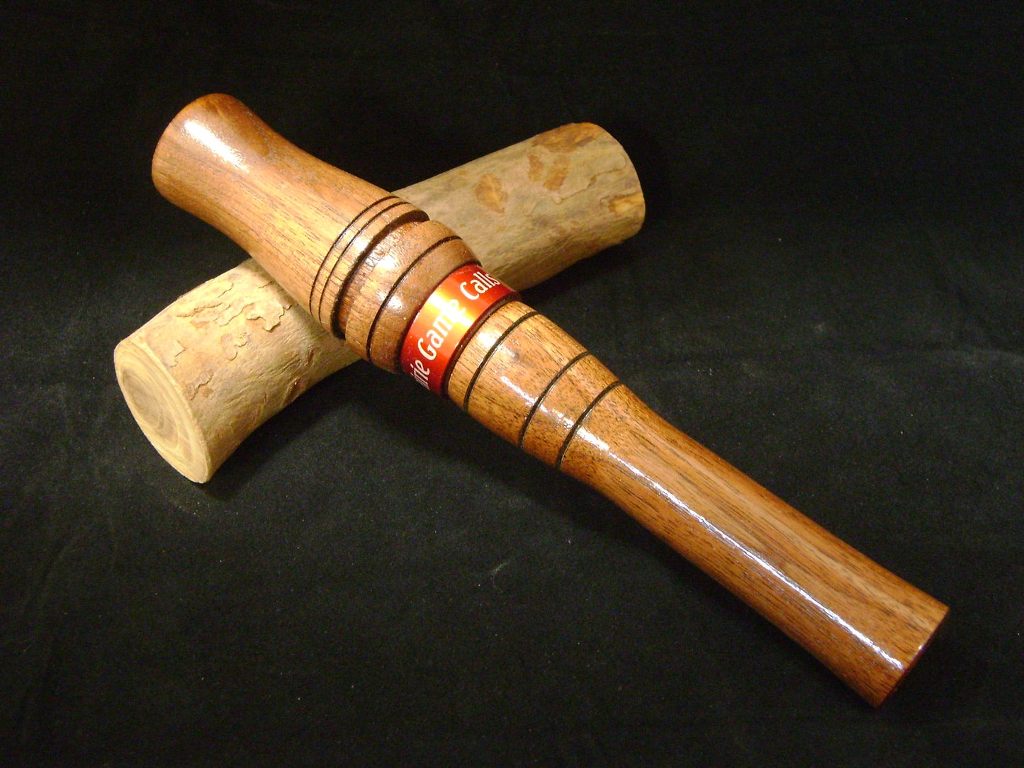 Black Walnut Wood Gut's Buck Grunt